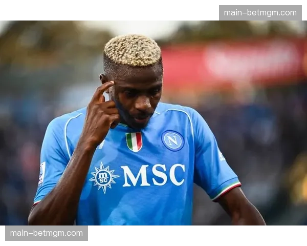 半场战报：尤文图斯0-1落后那不勒斯，奥斯梅恩点射破门