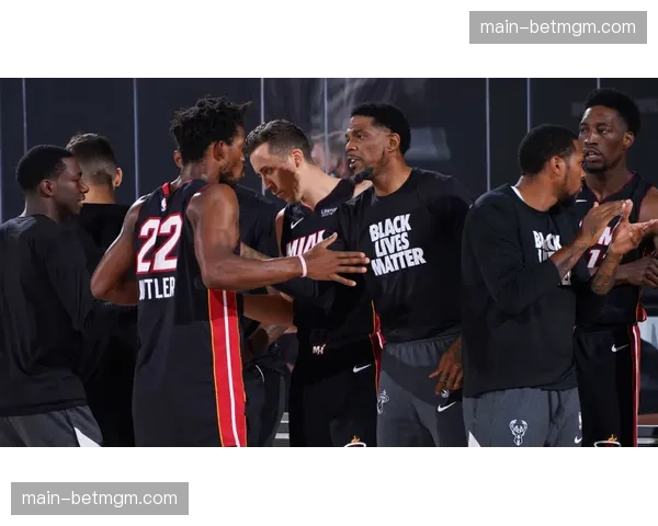 更衣室里的领袖：探访韩德君如何凝聚辽宁队内氛围